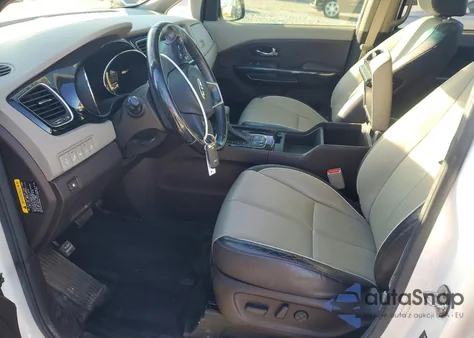 2018 Kia Sedona Sxl z USA, uszkodzony, nr VIN KNDME5C19J6356367